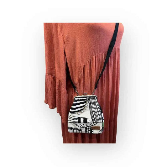 Kukkarolaukku Kuvio - Lahja ja Sisustus Juuttisäkki