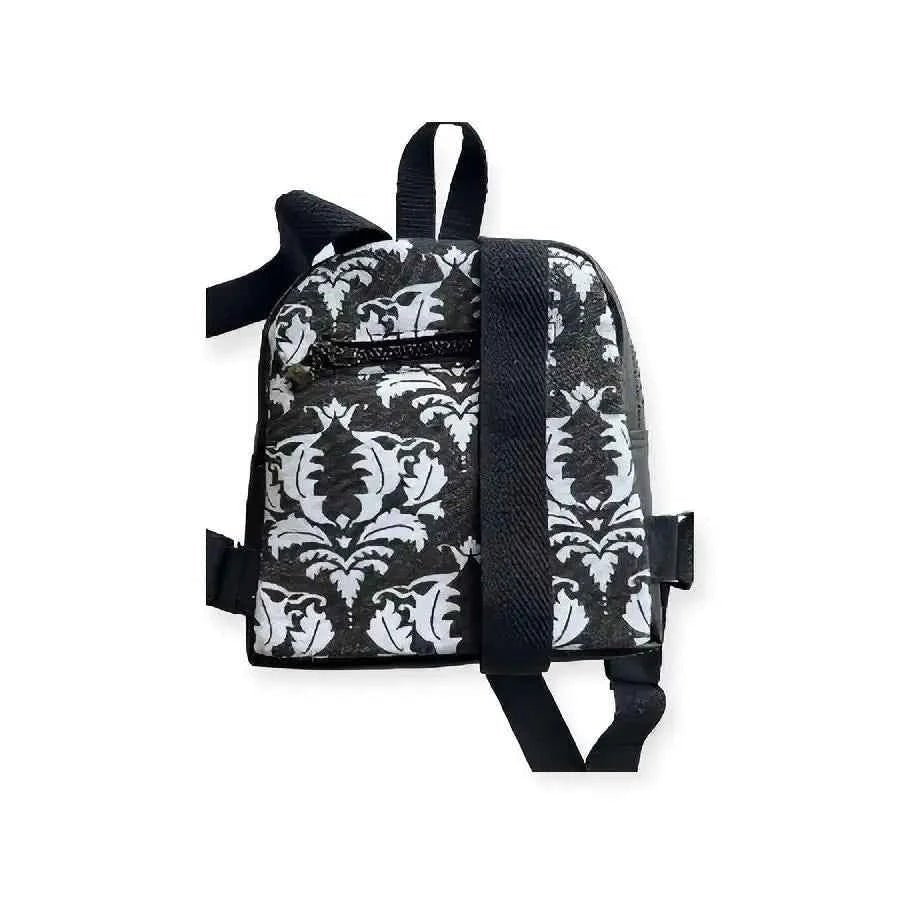 Mustavalkoinen pikkureppu - Lahja ja Sisustus Juuttisäkki