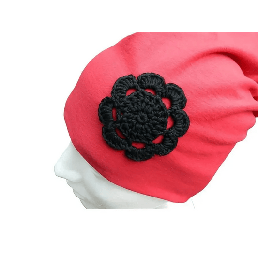 Pipo Punainen mustalla kukalla - Lahja ja Sisustus Juuttisäkki