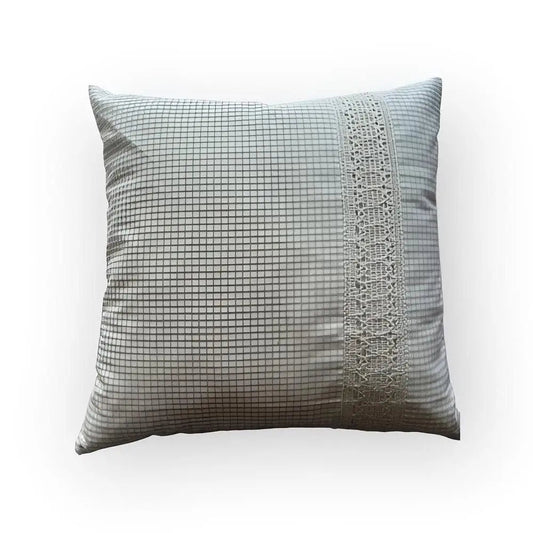 Tyynynpäällinen Ruskea ruutu - Lahja ja Sisustus Juuttisäkki