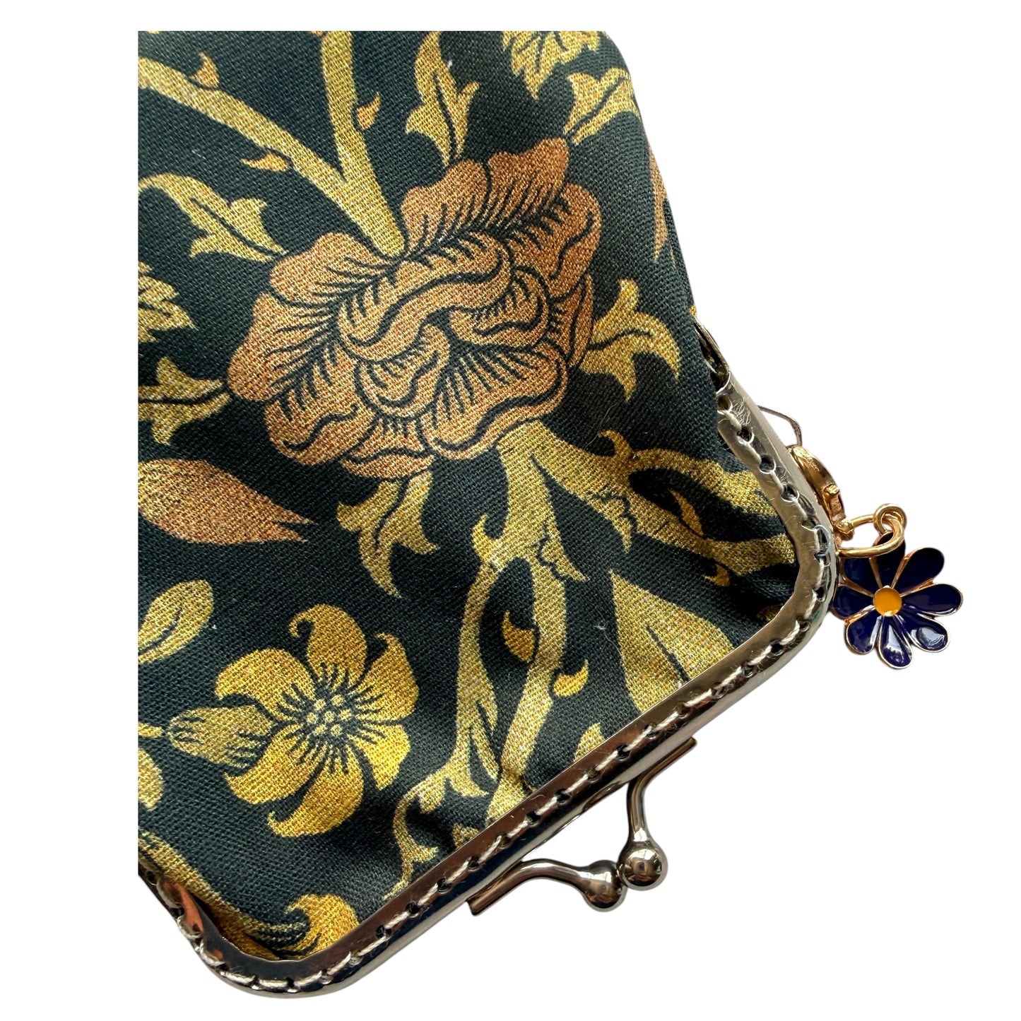 Frame purse