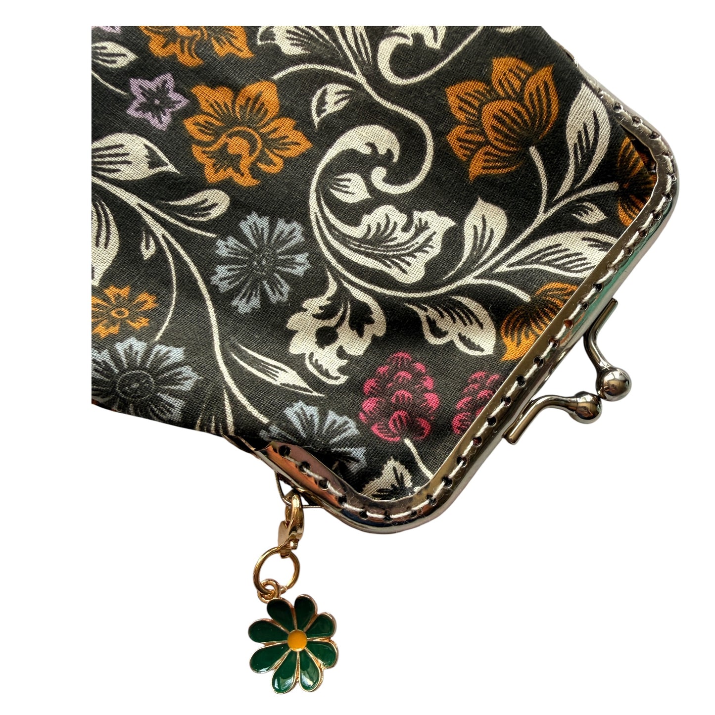 Frame purse