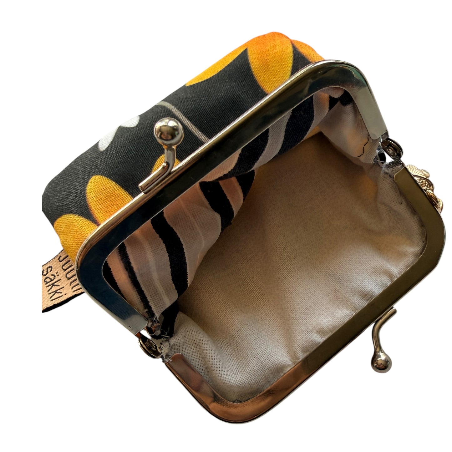 Frame purse