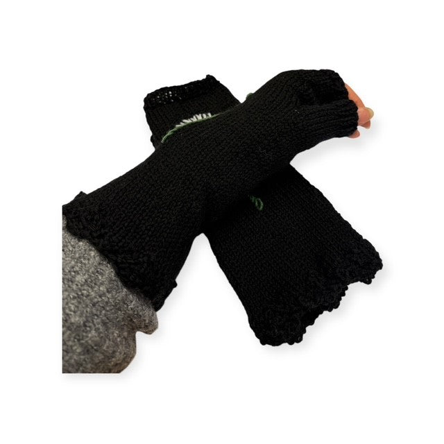 Mustat kämmekkäät voikukka - Lahja ja Sisustus Juuttisäkki