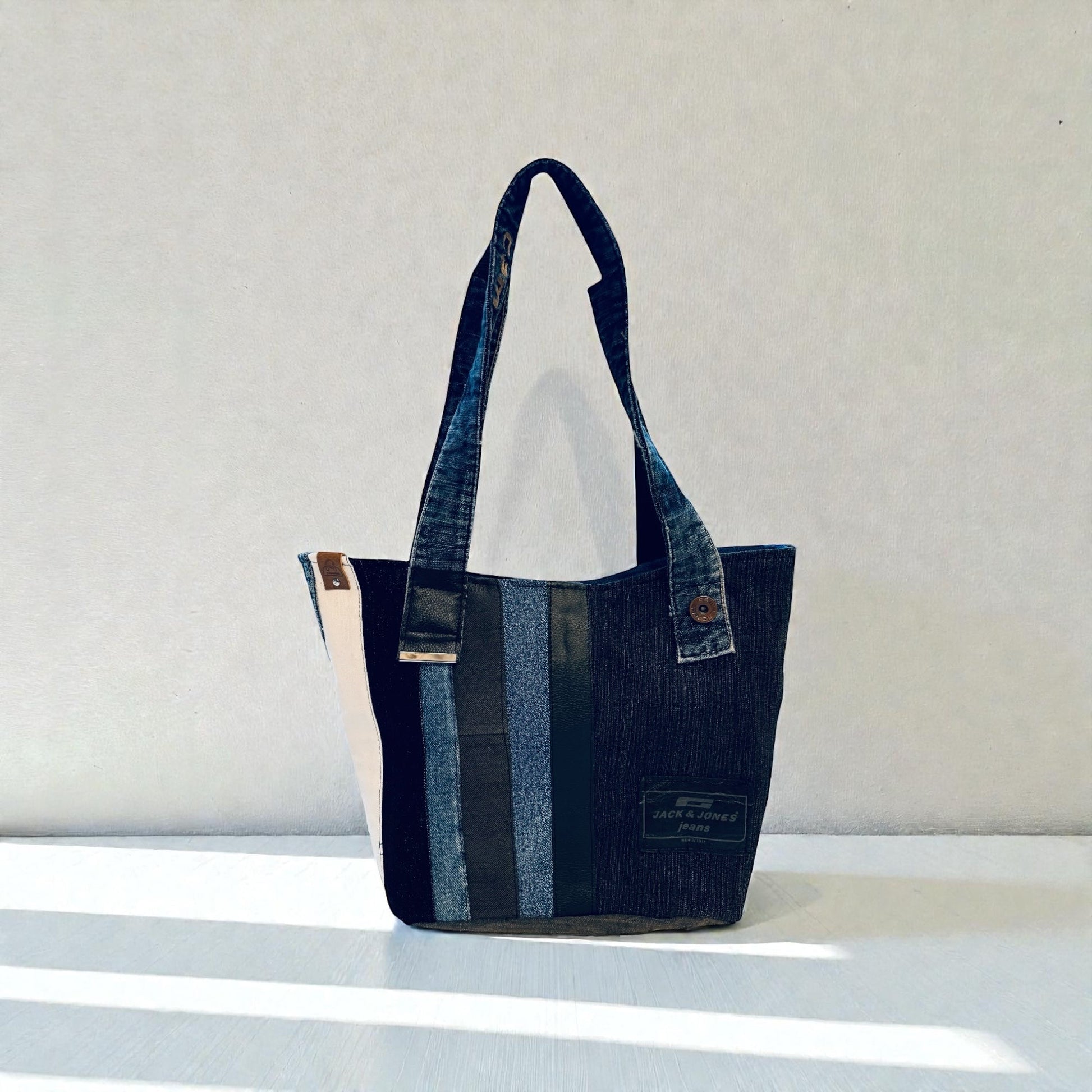 Olkalaukku Farkkuraita - Lahja ja Sisustus Juuttisäkki