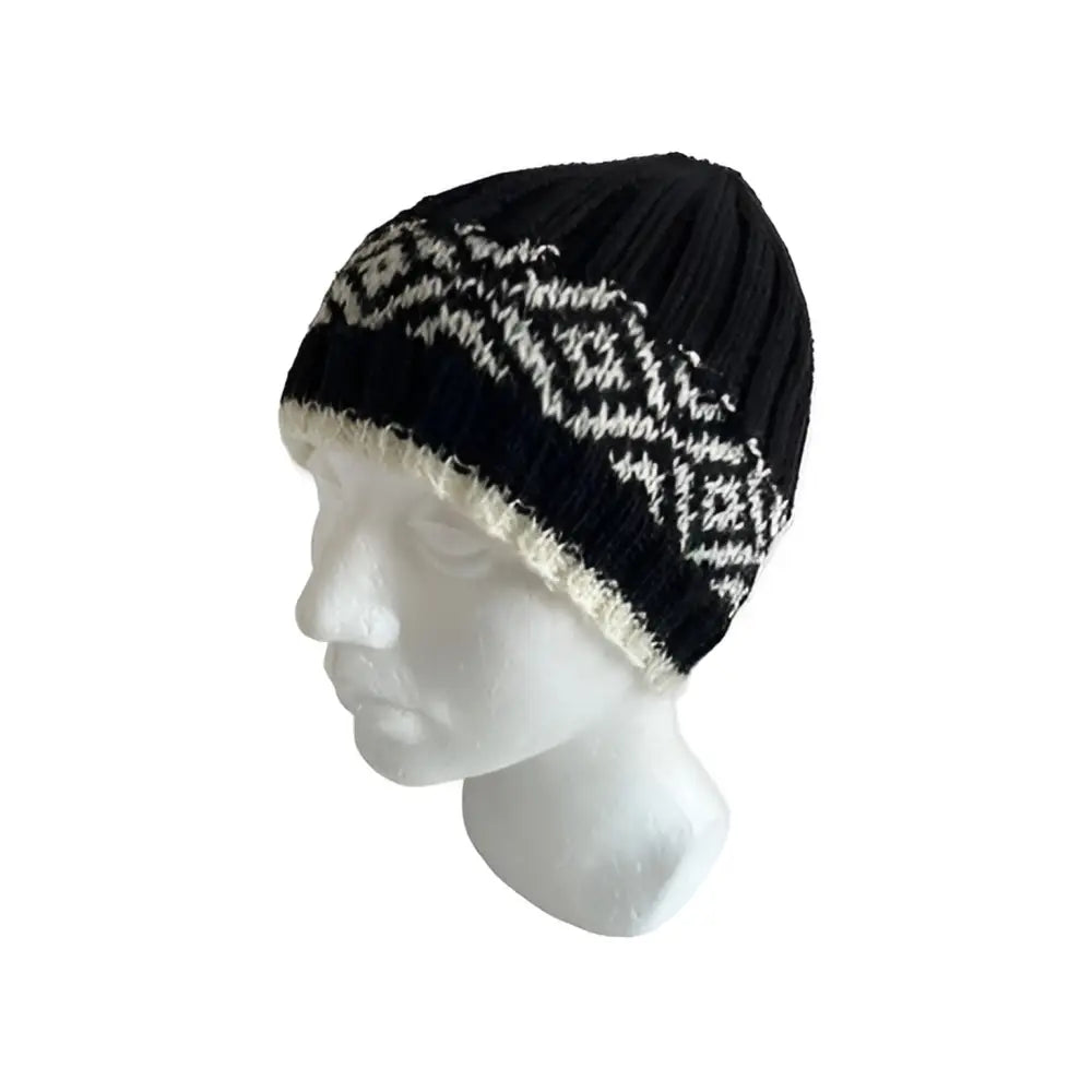 Pipo Mustavalkoinen Beanies