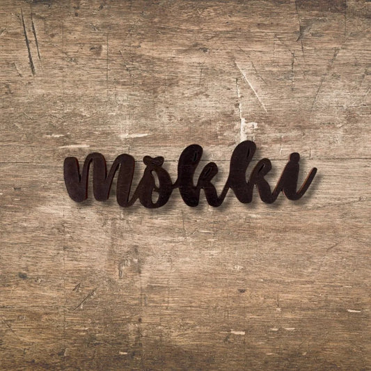 Puinen mökki - kyltti - Lahja ja Sisustus Juuttisäkki